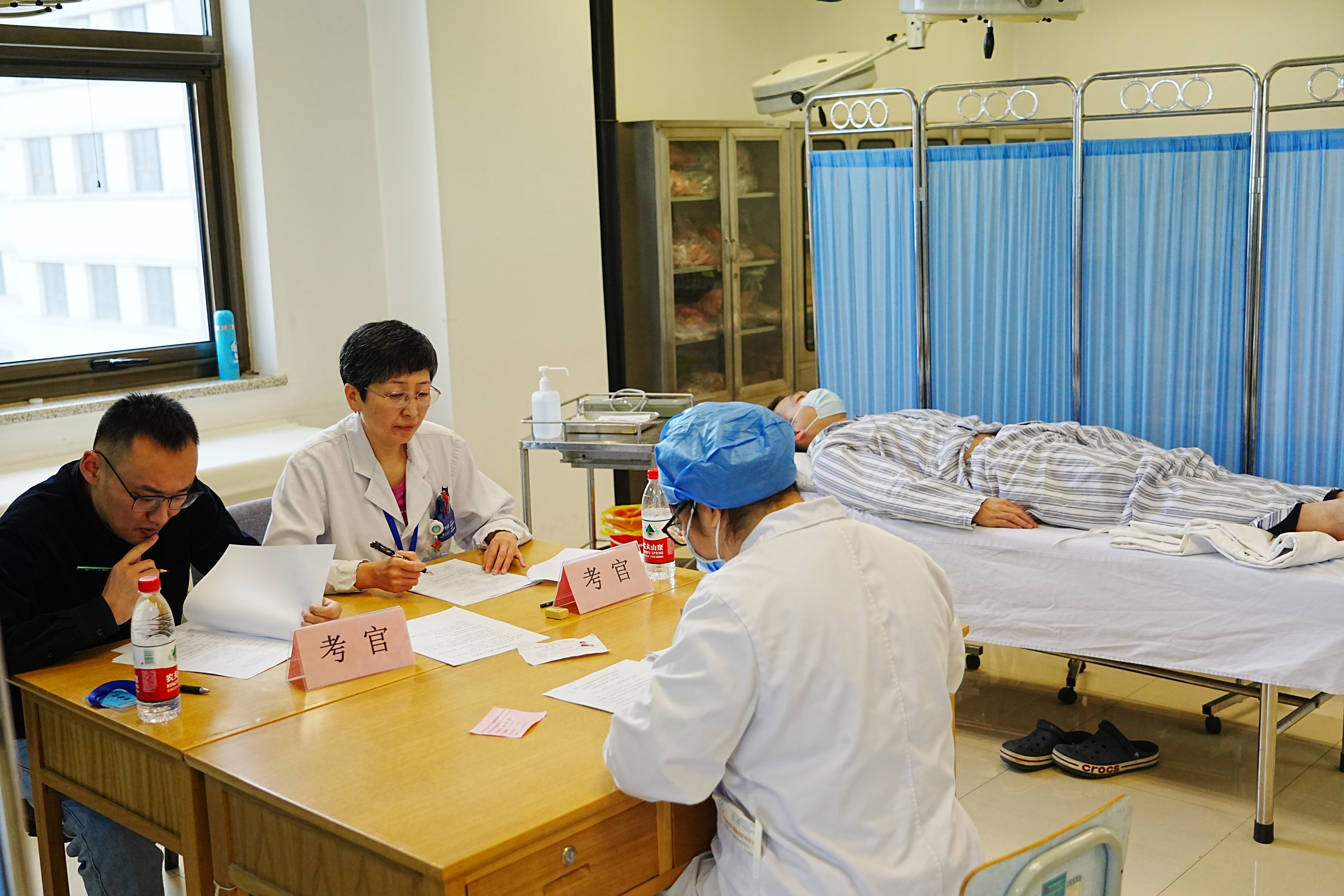 免费成人直播