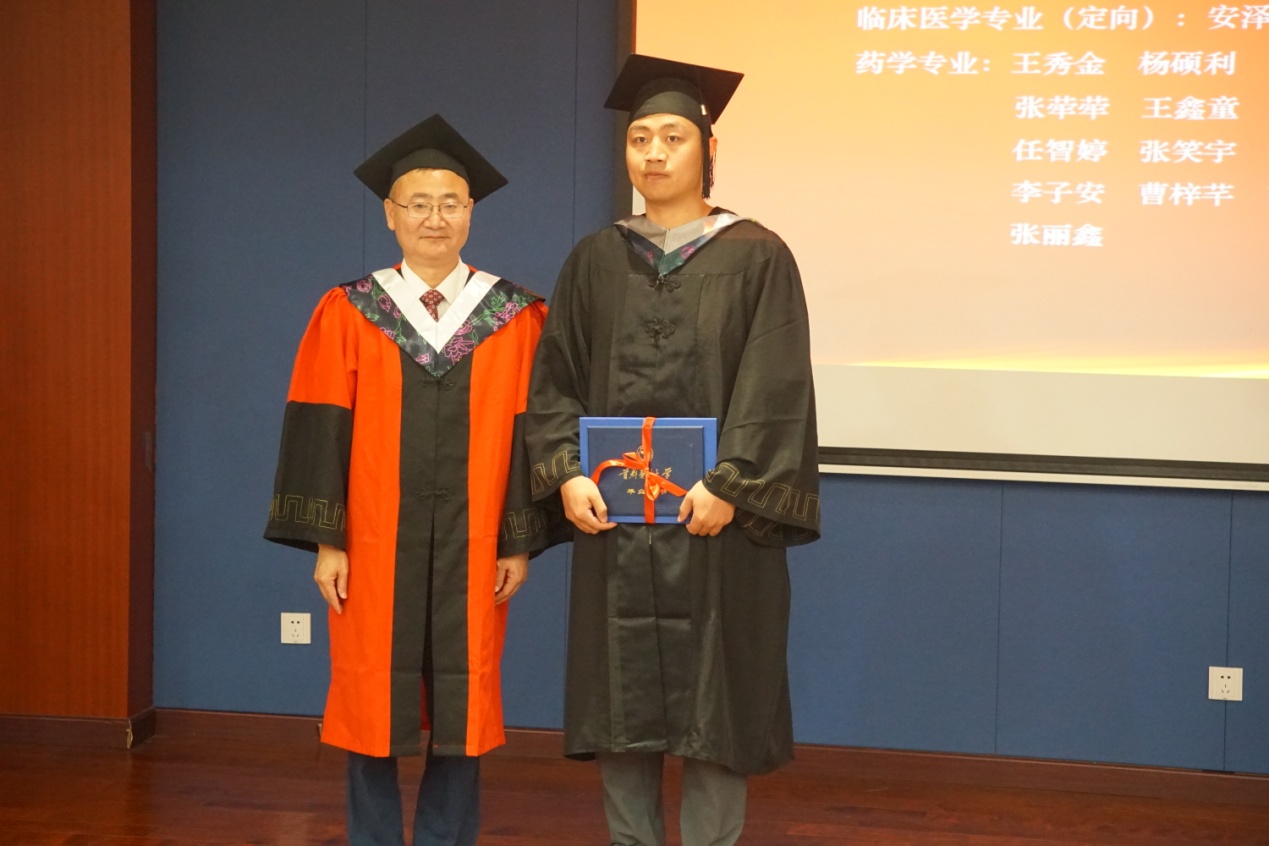免费成人直播